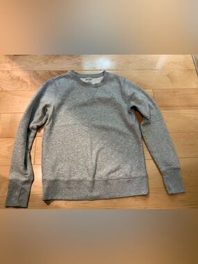 Kohl’s Tek Gear Gym Gray Ultrasoft Fleece Sweatshirt | Small